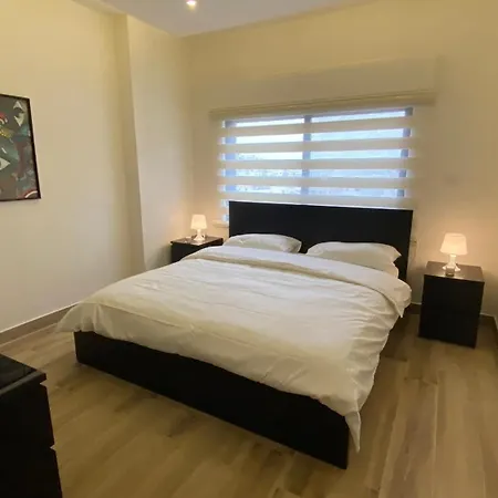 Dair Ghbar Apartment Amman Room photo