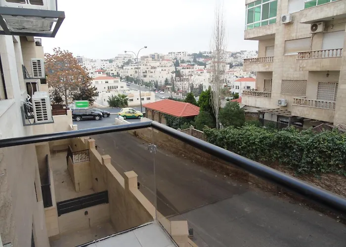 Dair Ghbar Apartment