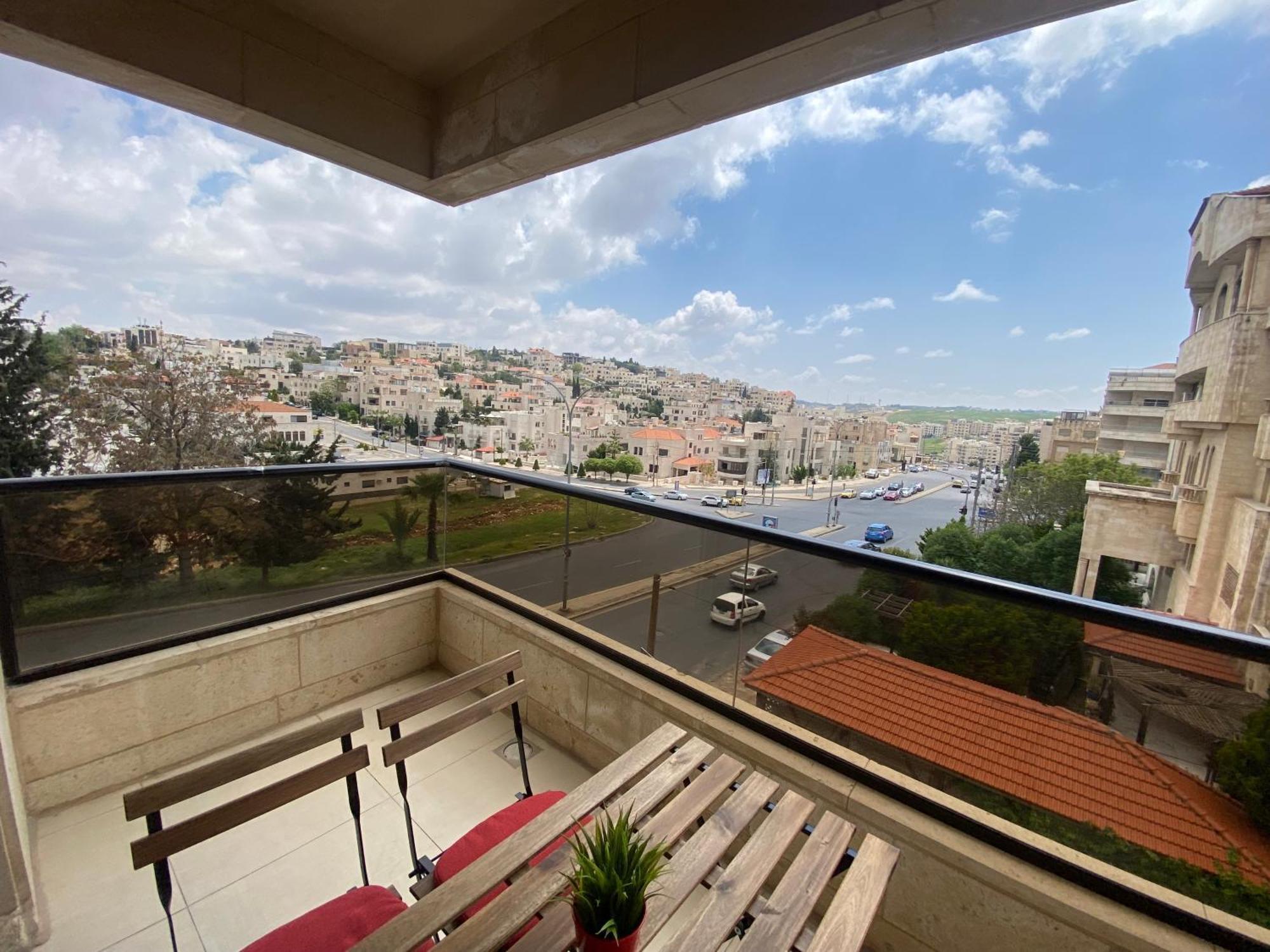 Apartment Dair Ghbar *